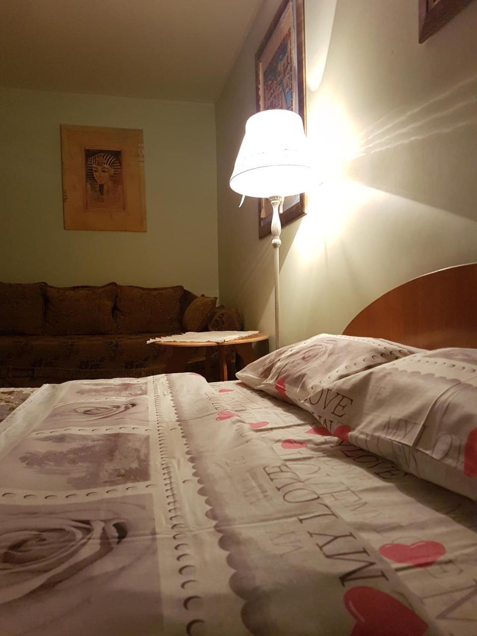 House Hotel Apartments 2 Rivne Bagian luar foto
