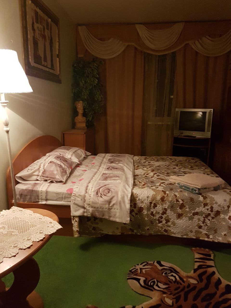 House Hotel Apartments 2 Rivne Bagian luar foto